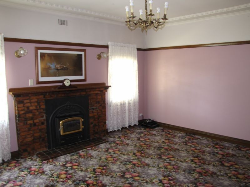 2-4 George Street, Moe VIC 3825