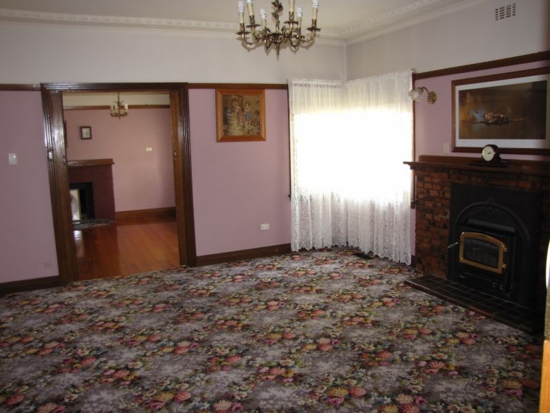 2-4 George Street, Moe VIC 3825