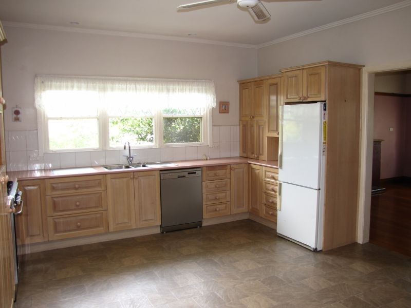 2-4 George Street, Moe VIC 3825