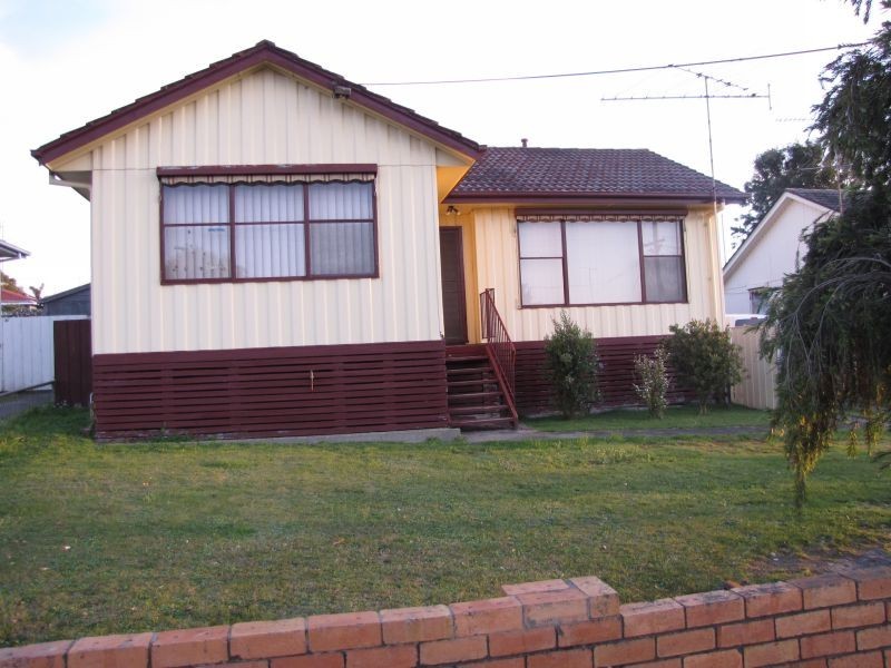 30 Canberra Street, Moe VIC 3825