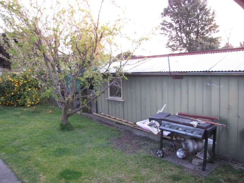 30 Canberra Street, Moe VIC 3825
