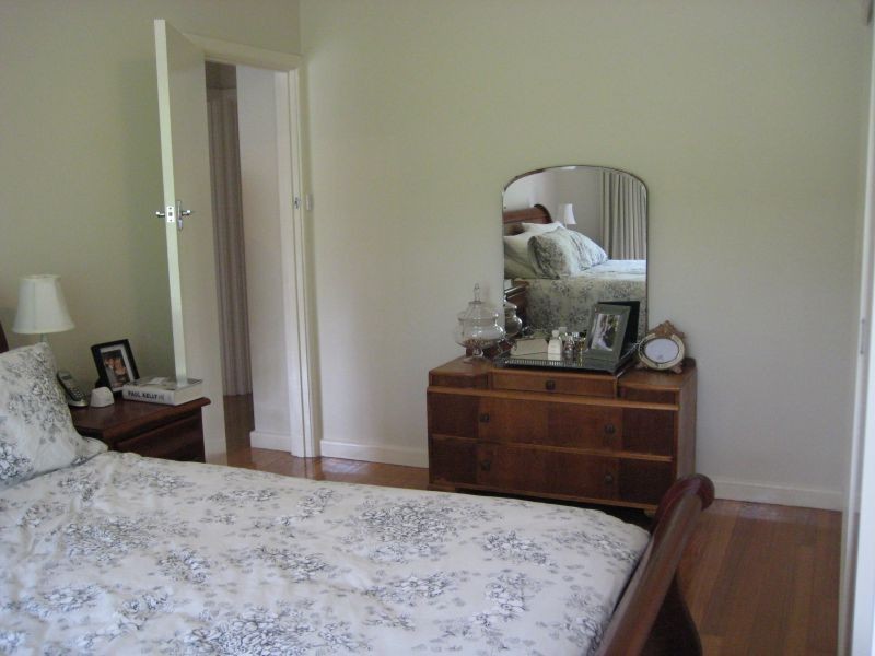 101 Haunted Hills Road, Newborough VIC 3825