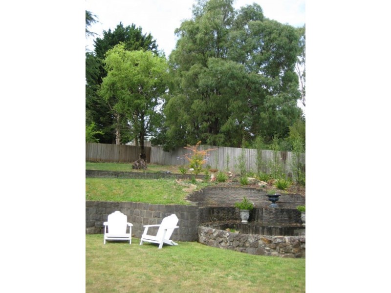 101 Haunted Hills Road, Newborough VIC 3825