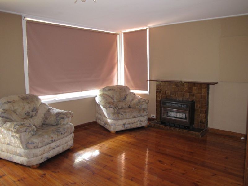 17 Childers Street, Newborough VIC 3825