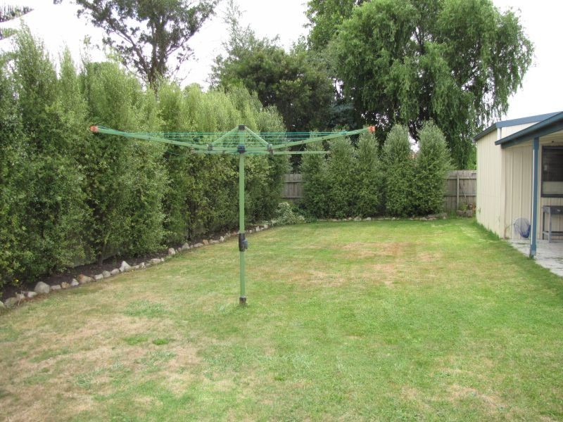 34 Law Street, Newborough VIC 3825