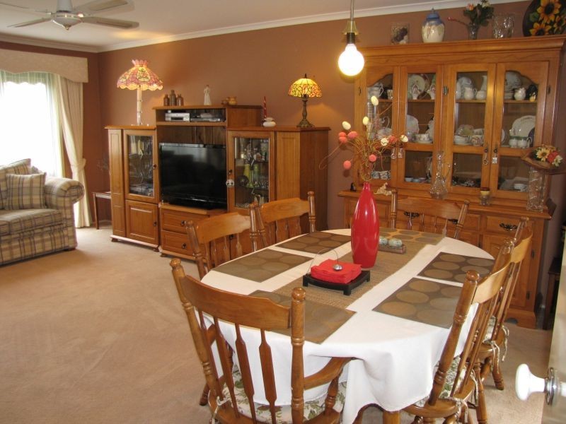 11 Crombe Court, Newborough VIC 3825