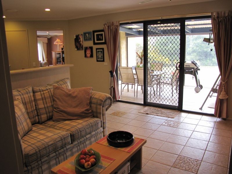 11 Crombe Court, Newborough VIC 3825