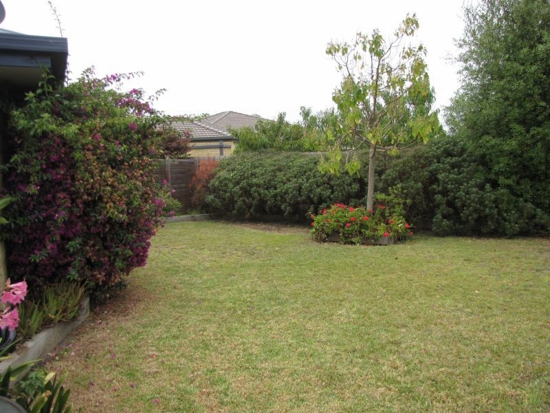 11 Crombe Court, Newborough VIC 3825