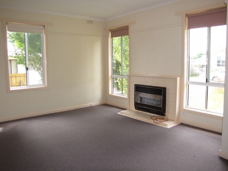 24 Kent Street, Moe VIC 3825