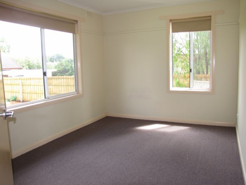 24 Kent Street, Moe VIC 3825