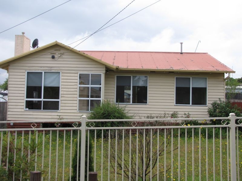 27 Kent Street, Moe VIC 3825