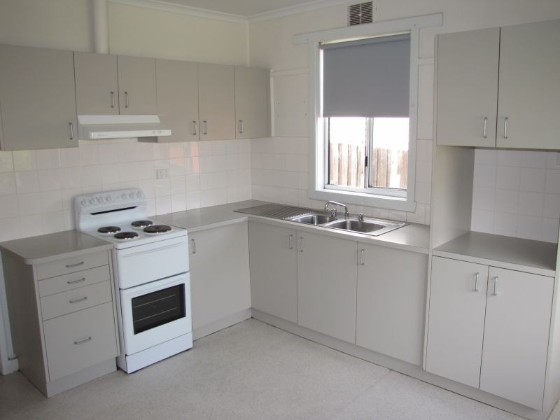 27 Kent Street, Moe VIC 3825