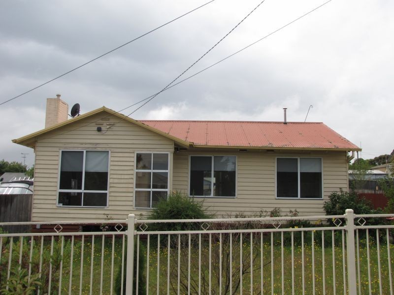 27 Kent Street, Moe VIC 3825
