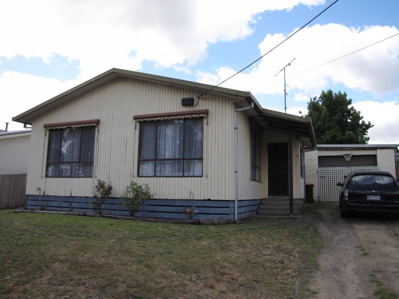 9 Childers Street, Newborough VIC 3825