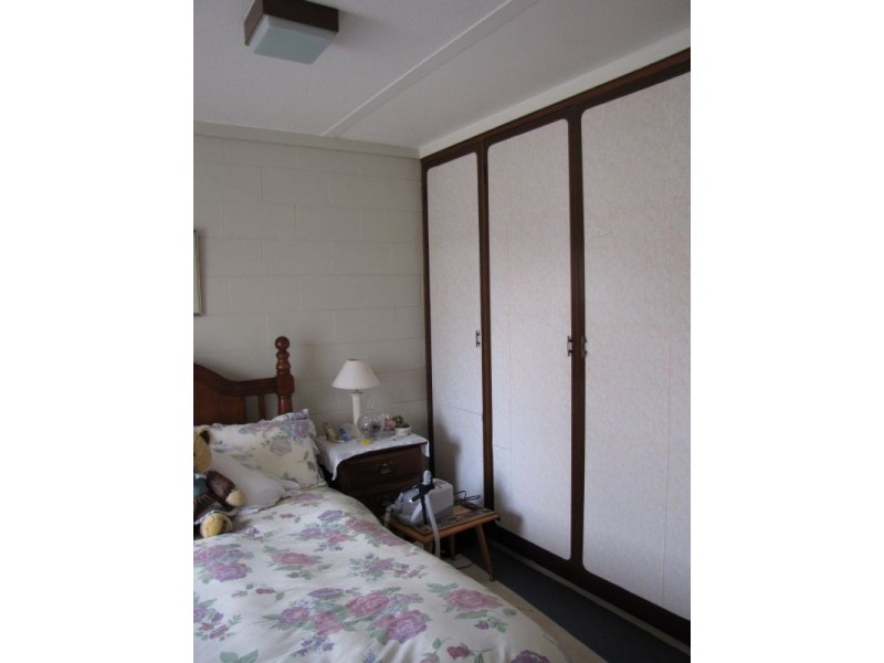 2/15 Railway Crescent, Moe VIC 3825