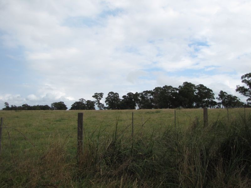 10 Hayes Road, Newborough VIC 3825