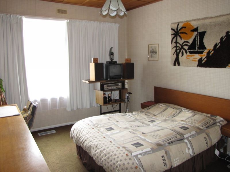 17 Monash Road, Newborough VIC 3825