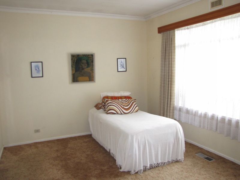 17 Monash Road, Newborough VIC 3825