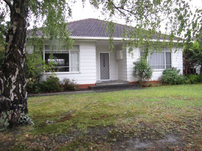 17 Monash Road, Newborough VIC 3825