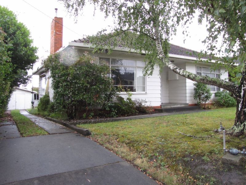 17 Monash Road, Newborough VIC 3825