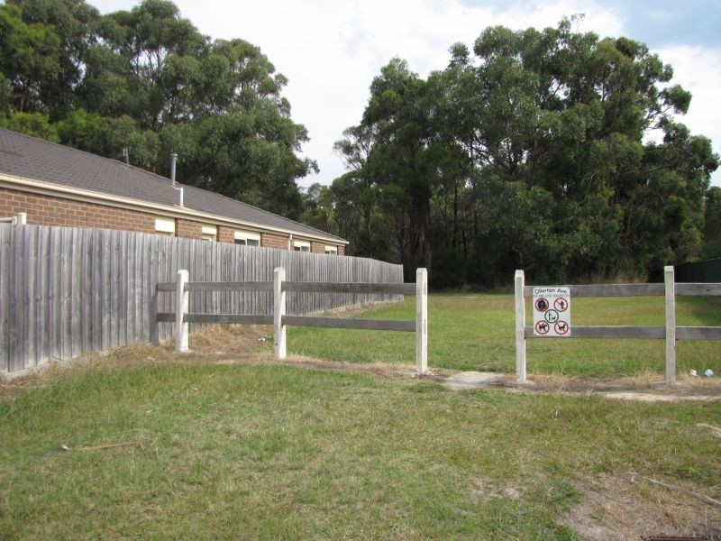 5 Crombe Court, Newborough VIC 3825