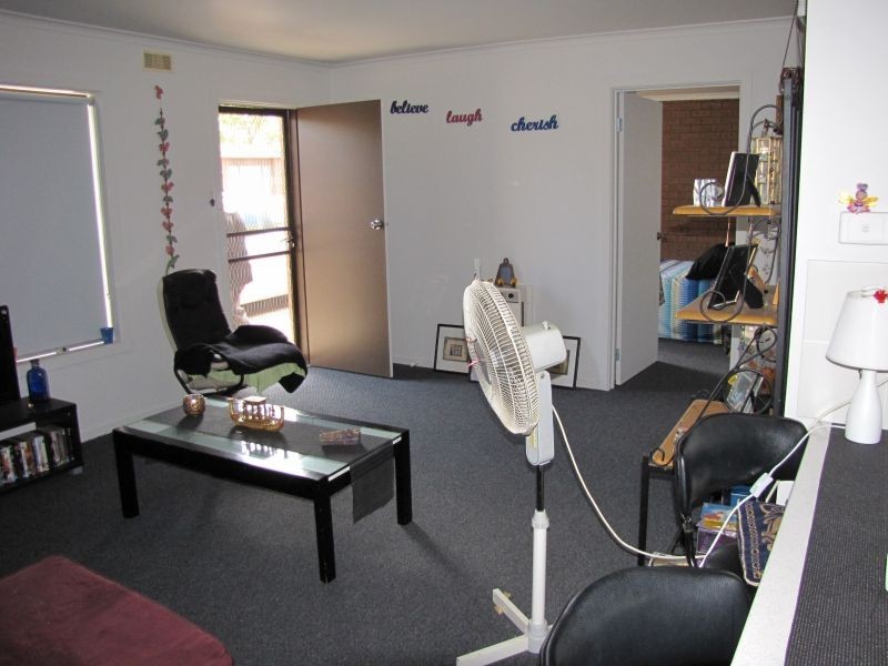 3/6 Ferguson Street, Moe VIC 3825