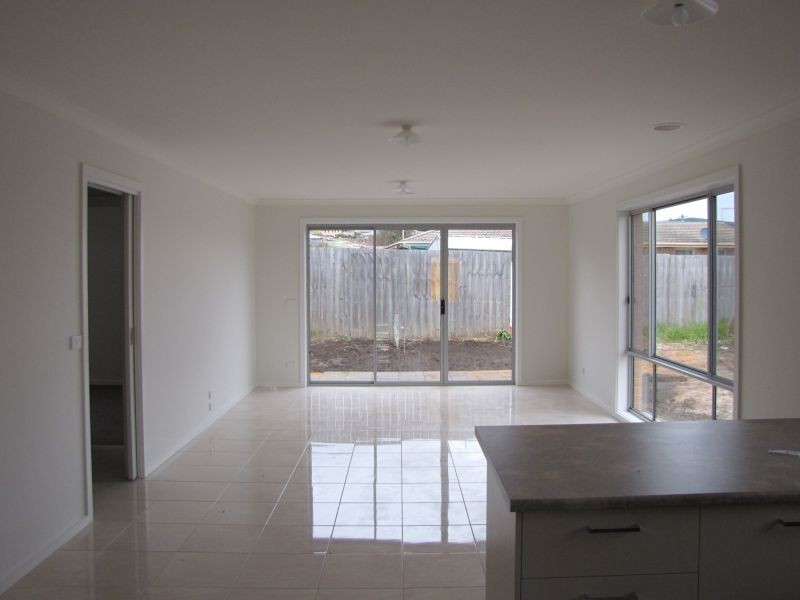 13A Randall Crescent, Moe VIC 3825