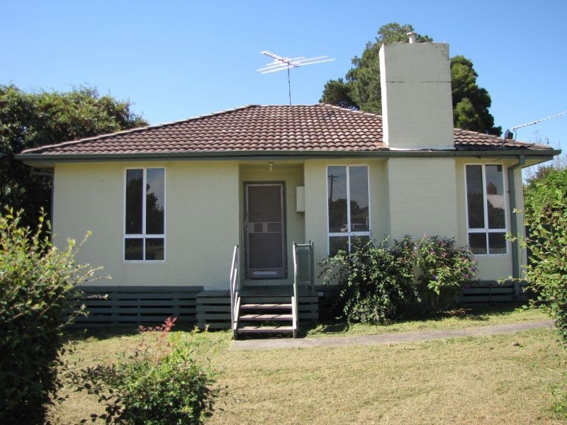 11 Caldwell Street, Moe VIC 3825