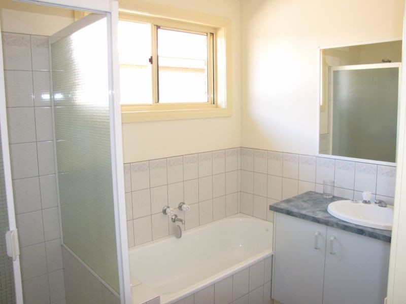 22 Jeeralang Avenue, Newborough VIC 3825