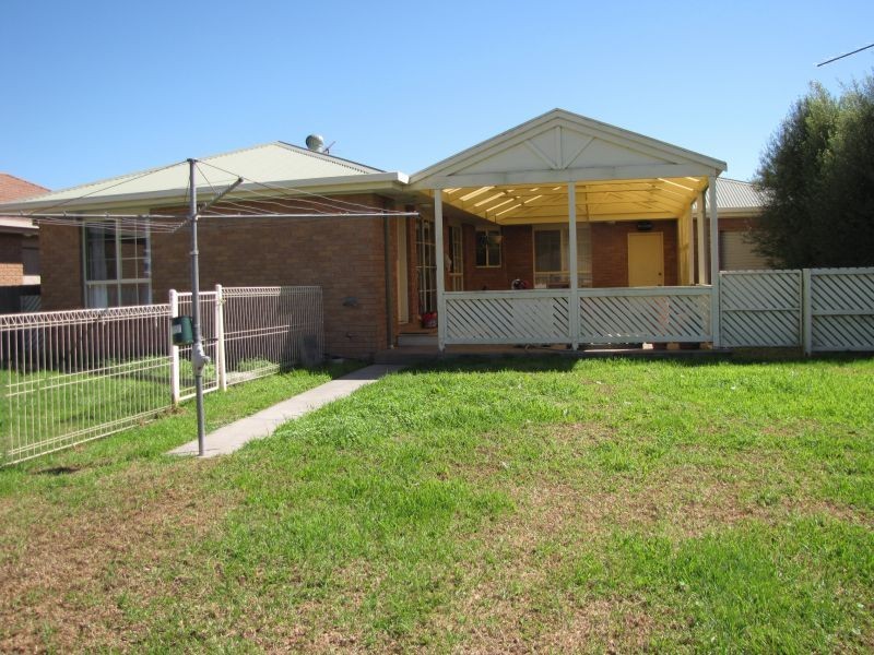 22 Jeeralang Avenue, Newborough VIC 3825