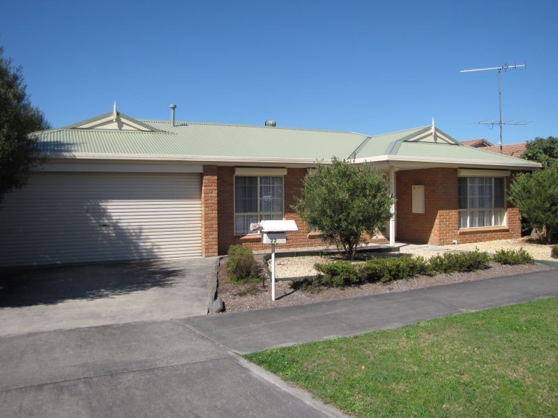 22 Jeeralang Avenue, Newborough VIC 3825