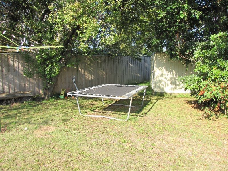 3/2 Joy Street, Newborough VIC 3825