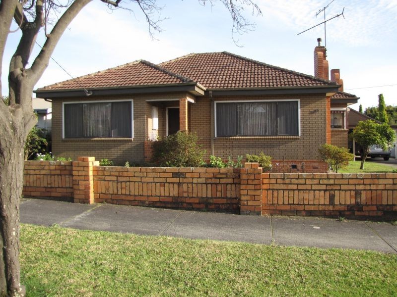21 Chamberlain Road, Newborough VIC 3825