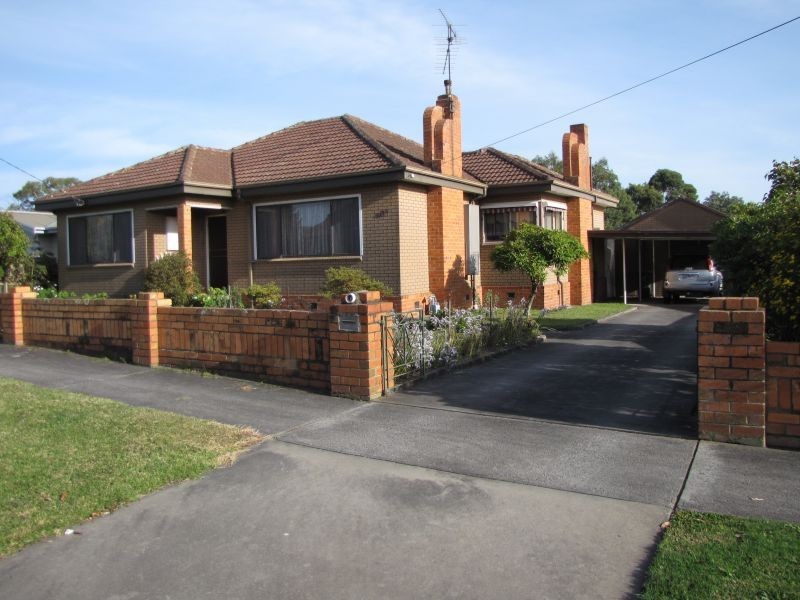 21 Chamberlain Road, Newborough VIC 3825
