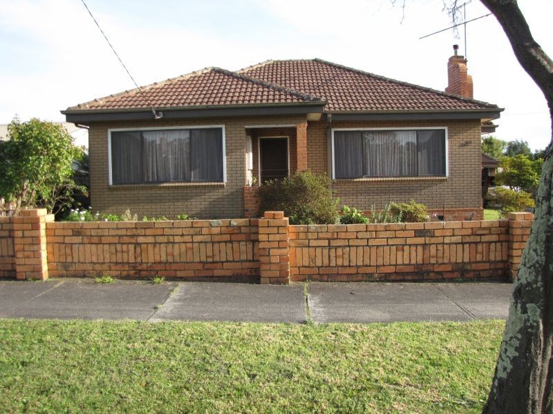 21 Chamberlain Road, Newborough VIC 3825