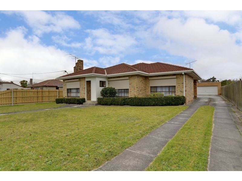 123 Lloyd Street, Moe VIC 3825