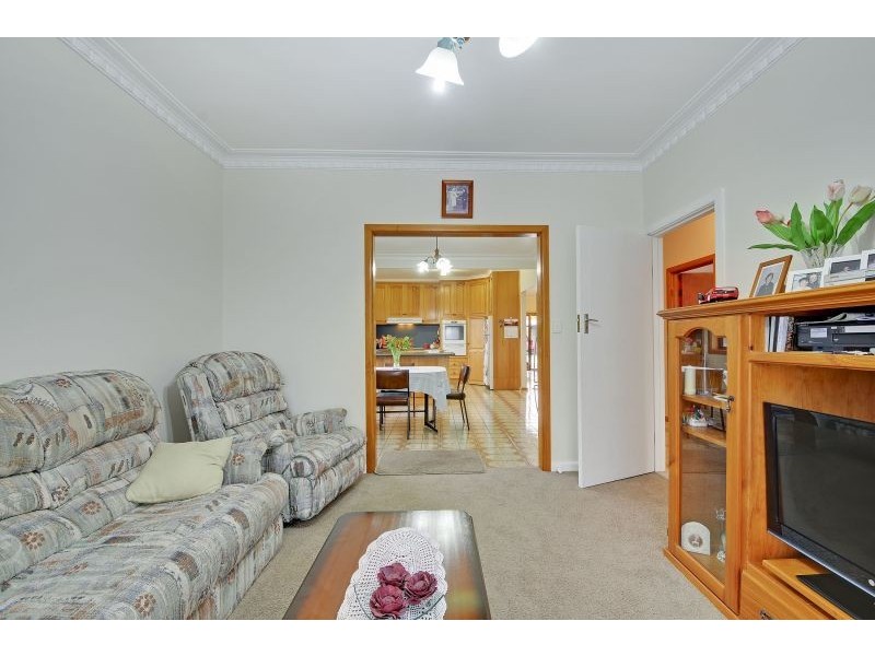 123 Lloyd Street, Moe VIC 3825