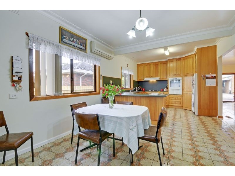 123 Lloyd Street, Moe VIC 3825
