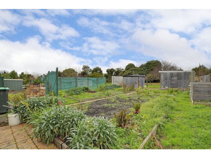 123 Lloyd Street, Moe VIC 3825