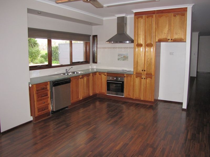 197 Millers Road, Westbury VIC 3825