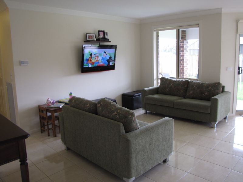 8 Copperhead Court, Newborough VIC 3825