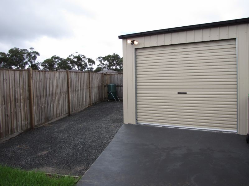 8 Copperhead Court, Newborough VIC 3825
