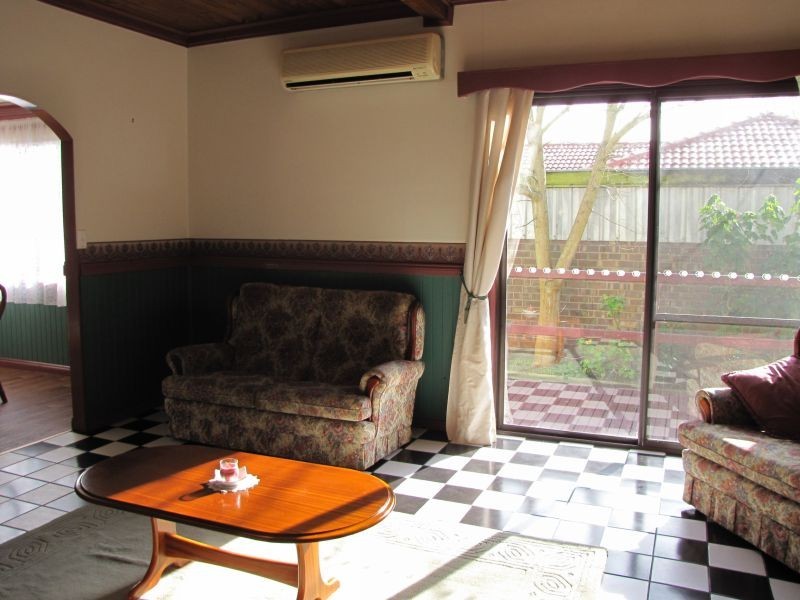 12 Bruce Street, Moe VIC 3825