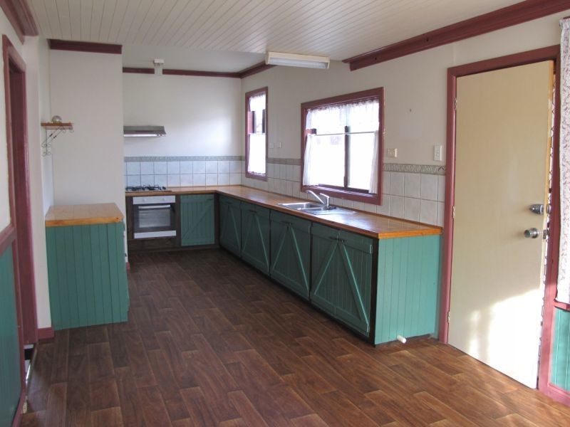 12 Bruce Street, Moe VIC 3825