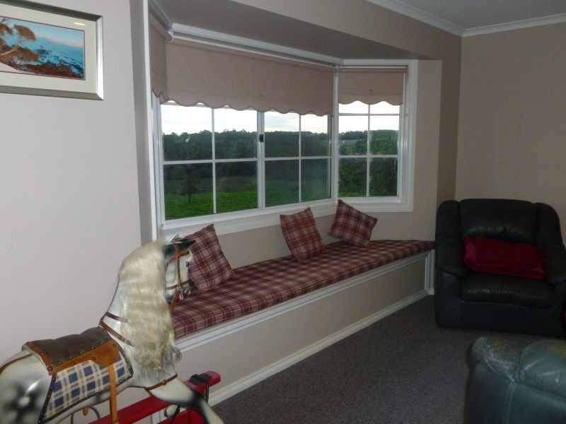 9 Wirrana Drive, Moe VIC 3825