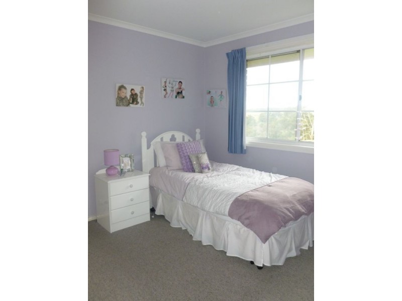 9 Wirrana Drive, Moe VIC 3825