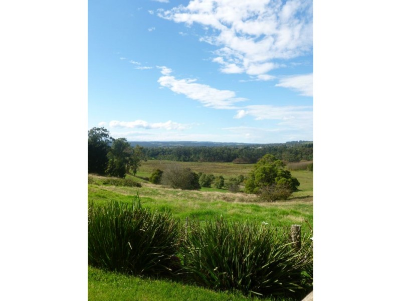 9 Wirrana Drive, Moe VIC 3825