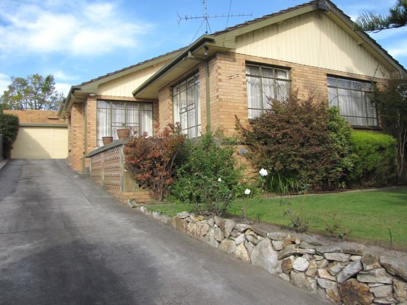 26 Bayley Street, Moe VIC 3825