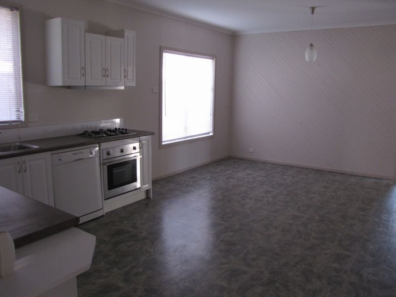 14 Beck Street, Moe VIC 3825