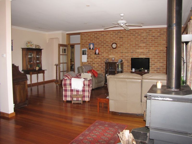 17 Adam View Court, Tanjil East VIC 3825